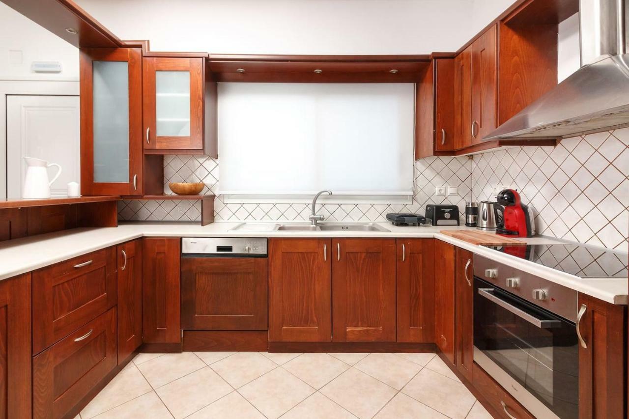 Apartament Charming And Comfy House Agia Marina Zewnętrze zdjęcie