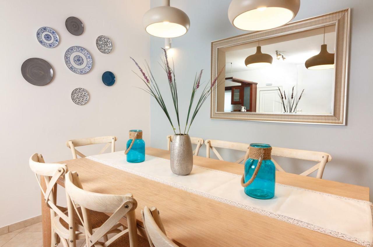 Apartament Charming And Comfy House Agia Marina Zewnętrze zdjęcie