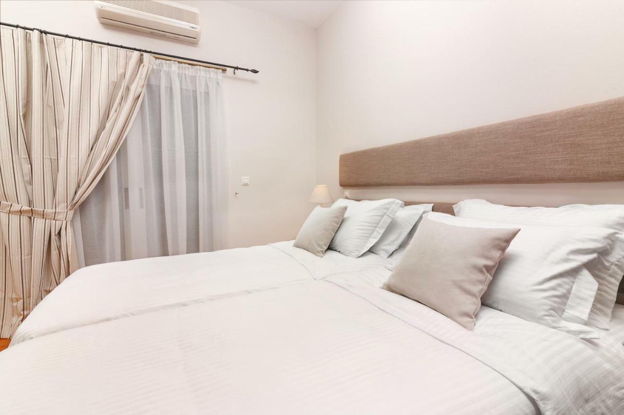 Apartament Charming And Comfy House Agia Marina Zewnętrze zdjęcie