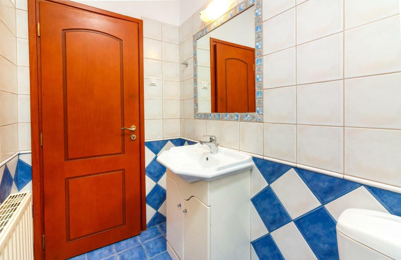 Apartament Charming And Comfy House Agia Marina Zewnętrze zdjęcie